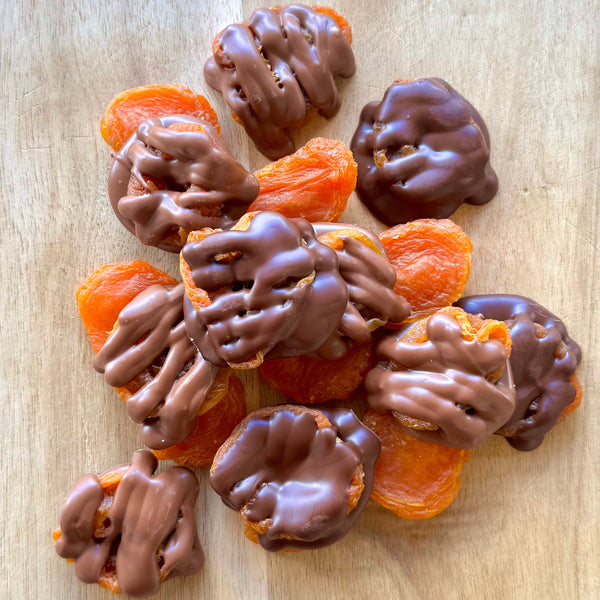 Coated Apricots